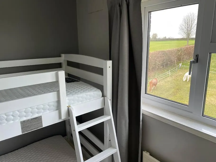 Little Harries Cottage - Surrounded By Open Fields Ripon